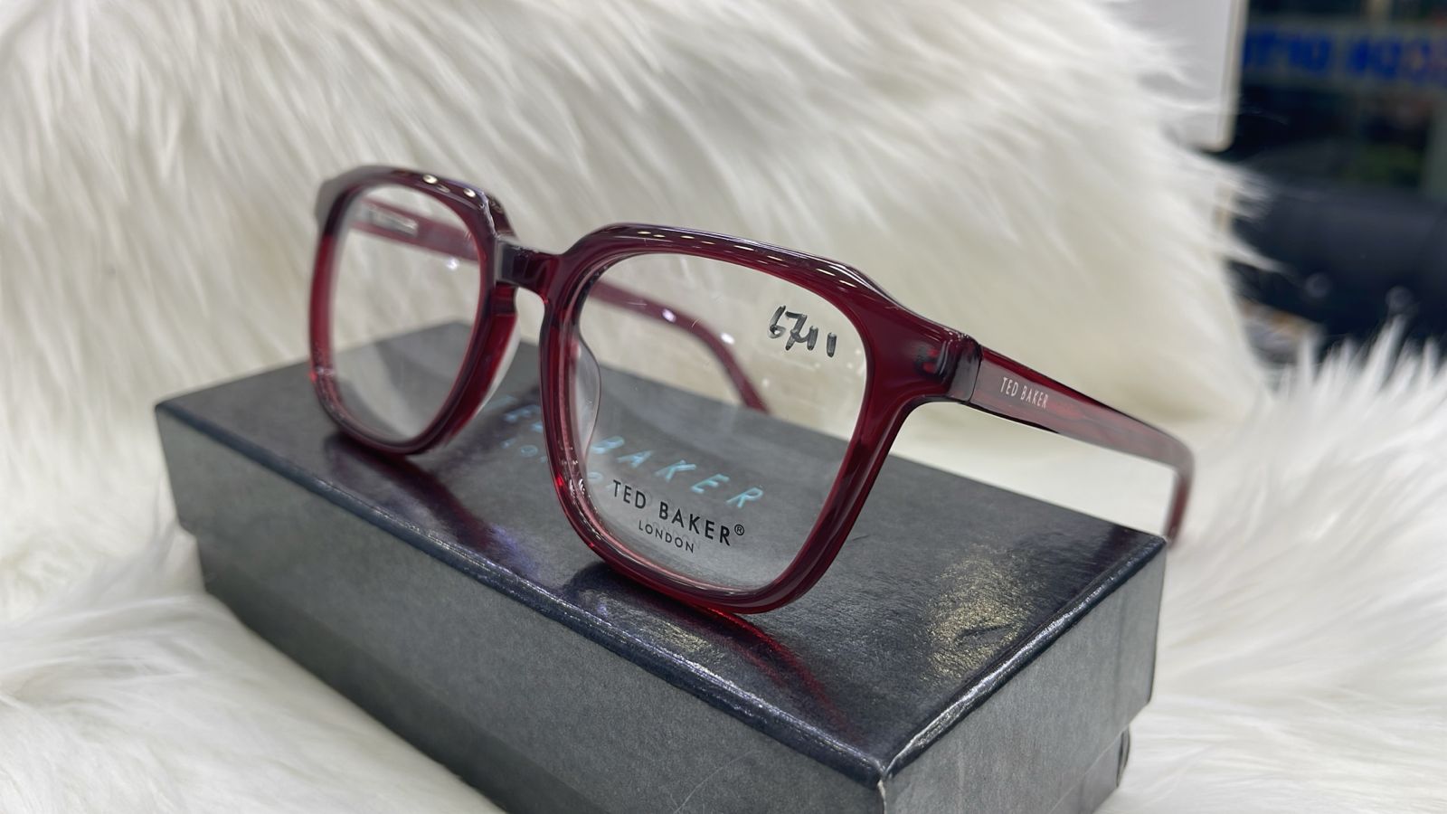 TED BAKER 28238 51-20-140 C4